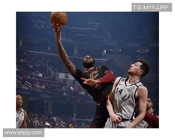 骑士与马刺精彩对决回放全场亮点分析与精彩瞬间回顾