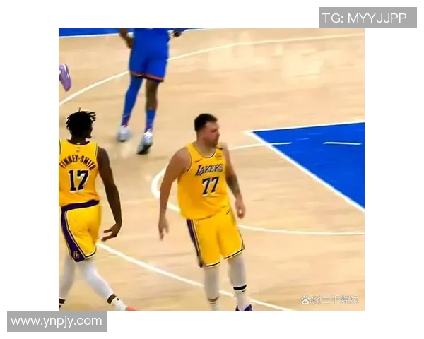 湖人对阵雷霆精彩中文录像回放全场比赛亮点与精彩瞬间分析